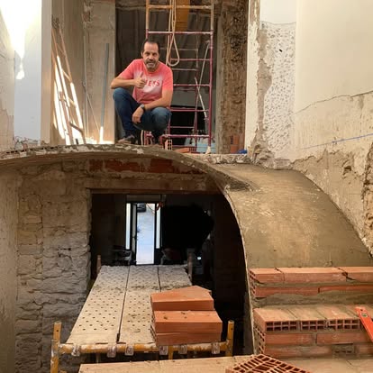 Tomás Masel, fundador de Masel Altea, en una obra de reforma